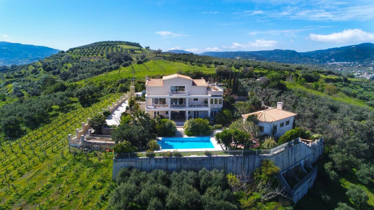 Luxury Villa Allure Dhafnes Esterno foto