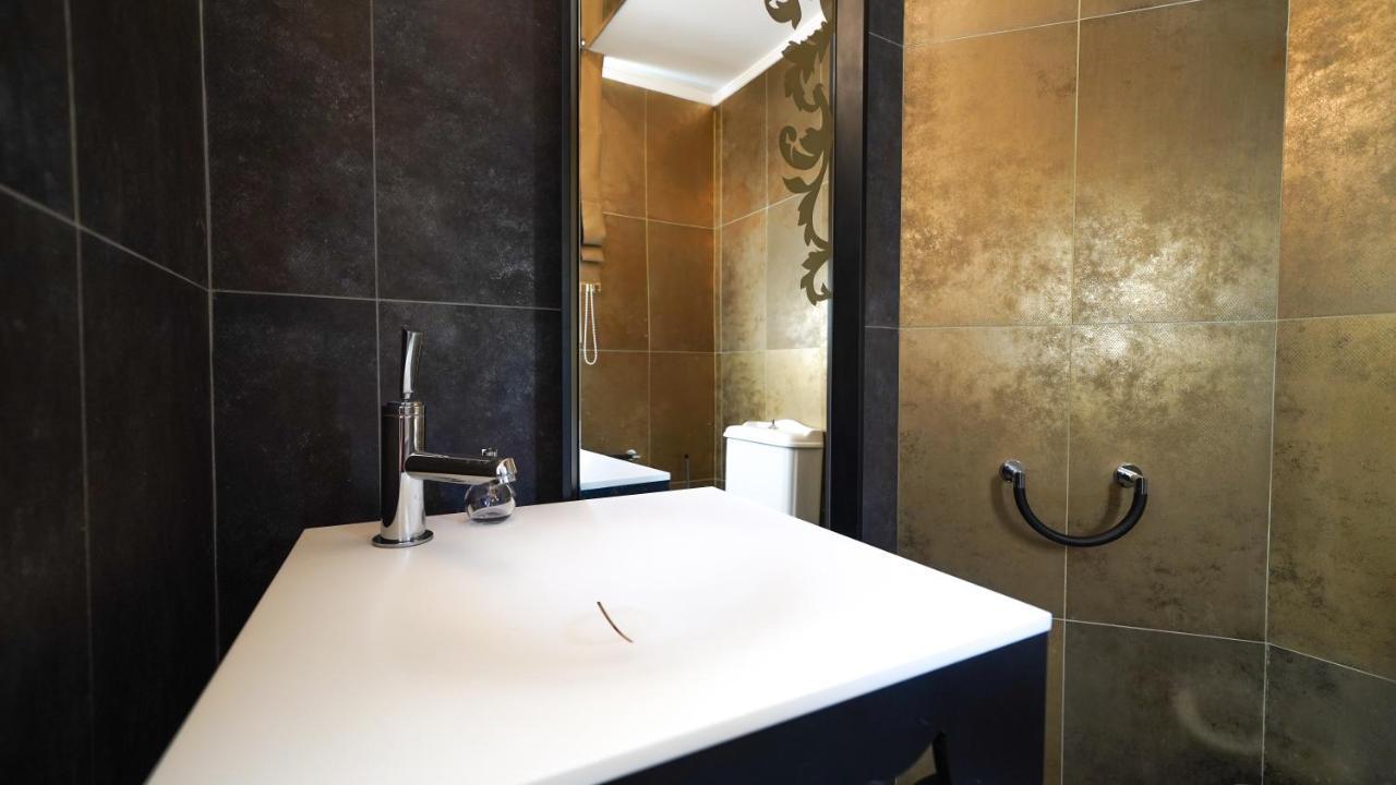 Luxury Villa Allure Dhafnes Esterno foto