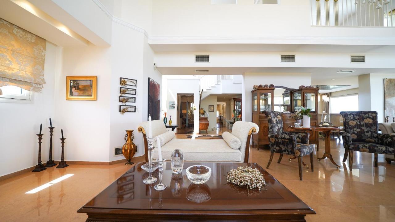 Luxury Villa Allure Dhafnes Esterno foto