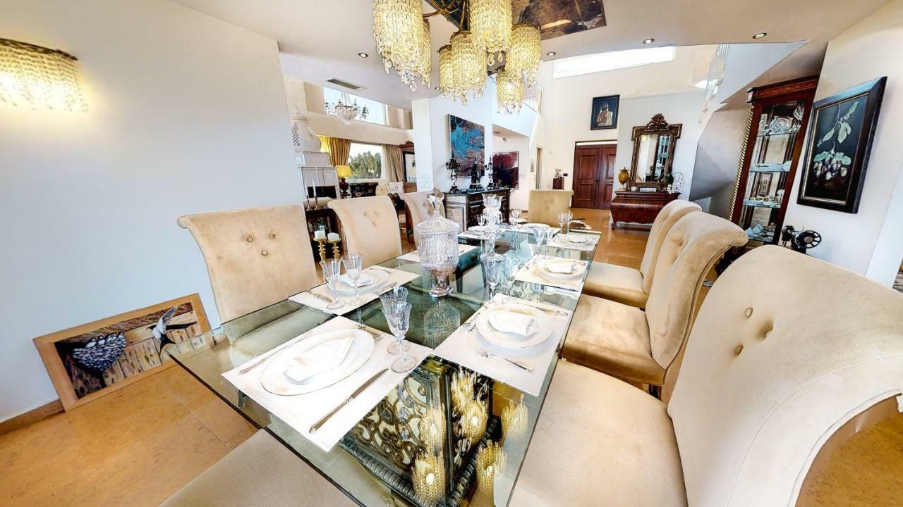Luxury Villa Allure Dhafnes Esterno foto