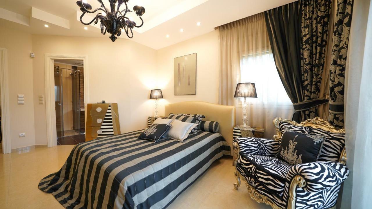 Luxury Villa Allure Dhafnes Esterno foto